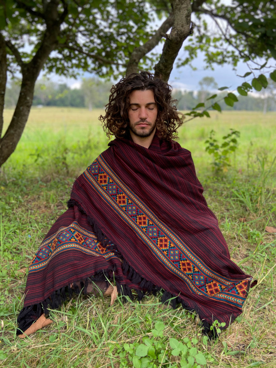 TATHAGATHA White Beige Oversized Meditation Shawl