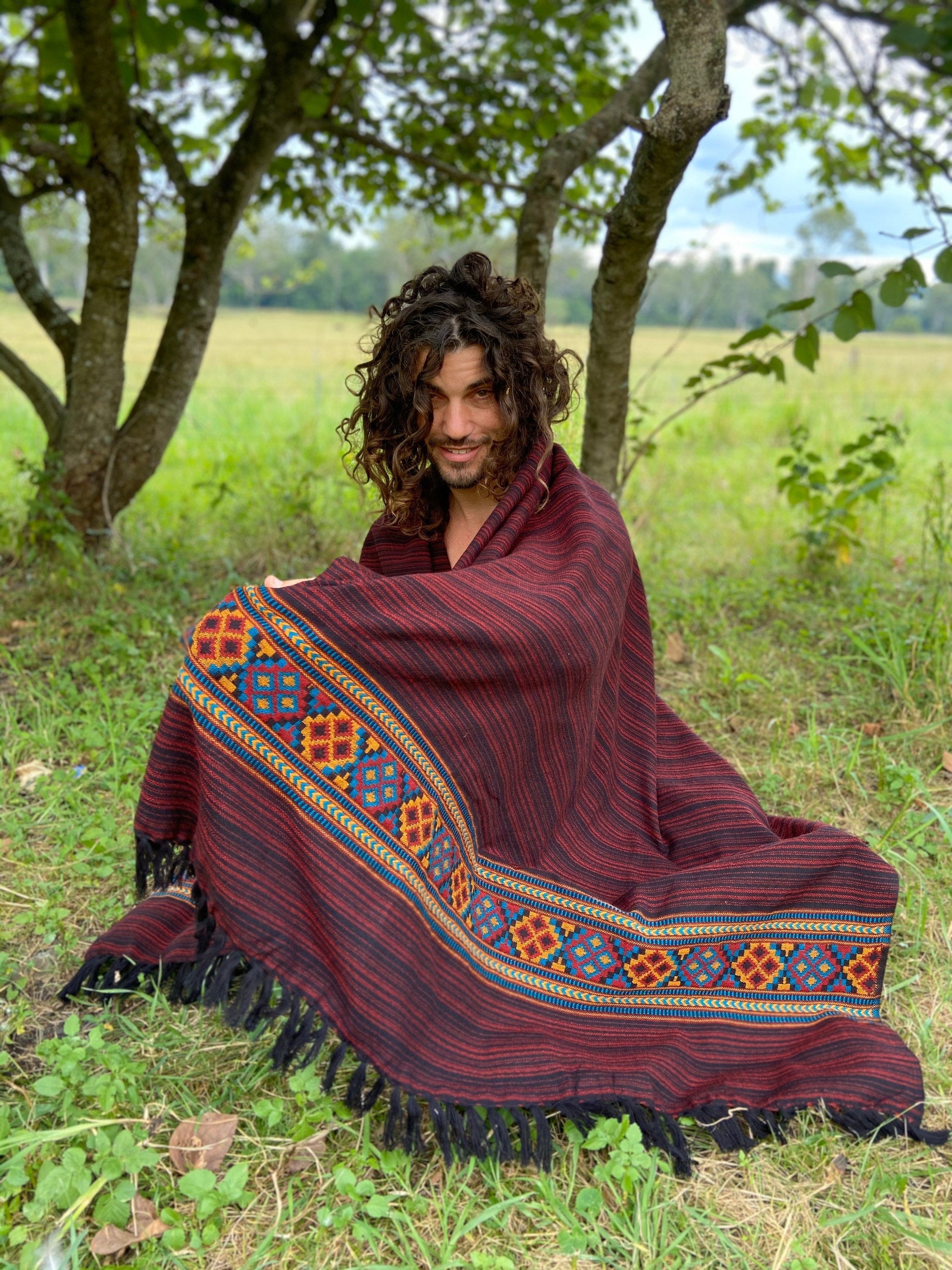 JHANA Meditation Prayer Shawl Blanket Cosy Red Crimson – AJJAYA