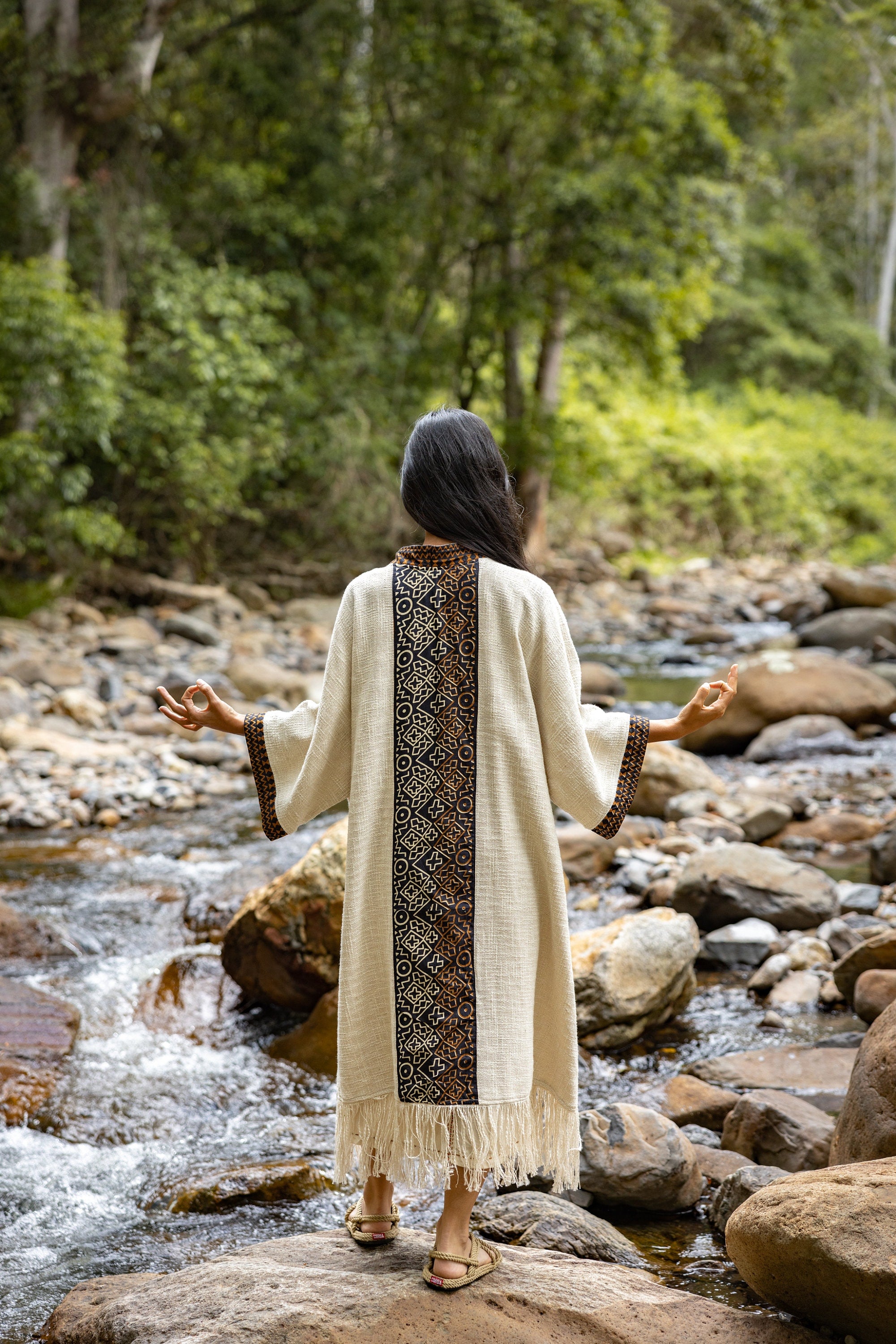 BUNTU Black Womens Kimono Robe Handmade Tribal African – AJJAYA
